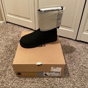 Ugg Bailey Bow boots size 7